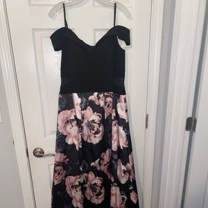 BRAND NEW PROM DRESS